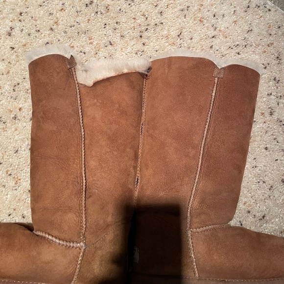 UGG Bailey Button Triplet - Picture 9 of 10